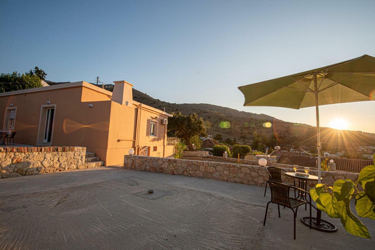 Panorama Country Residence Tzitzifes Exterior photo